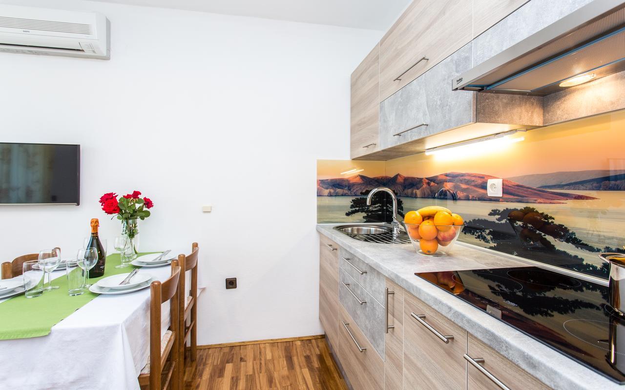Apartments Lucija 2 Башка Екстер'єр фото