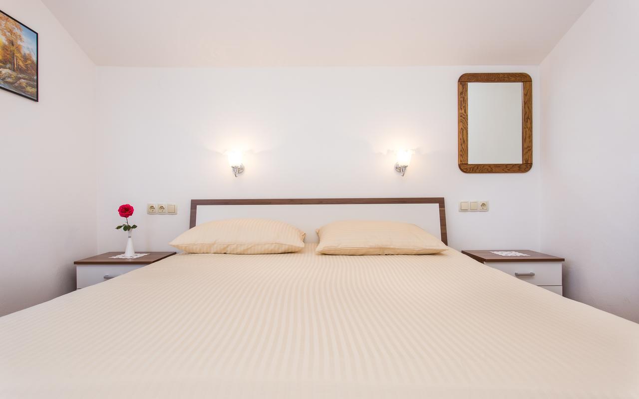 Apartments Lucija 2 Башка Екстер'єр фото