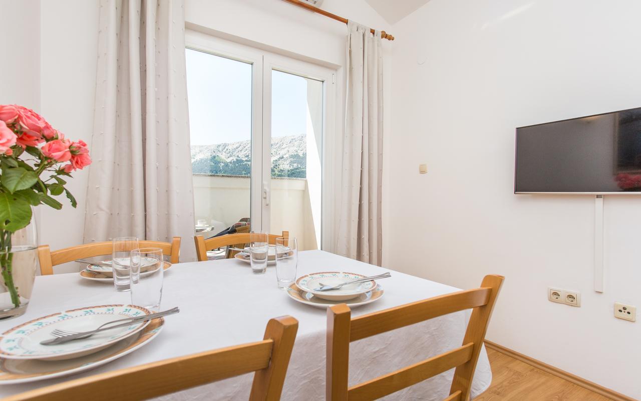 Apartments Lucija 2 Башка Екстер'єр фото
