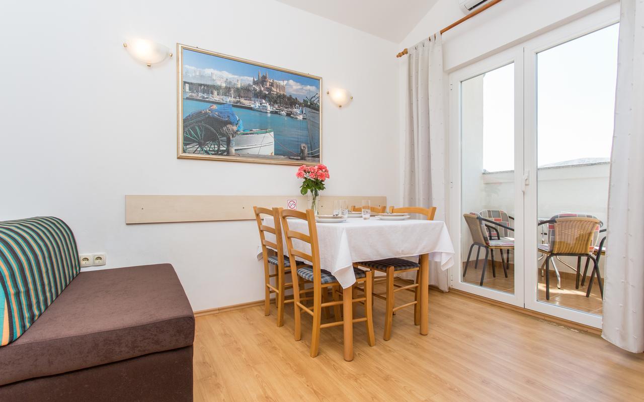 Apartments Lucija 2 Башка Екстер'єр фото
