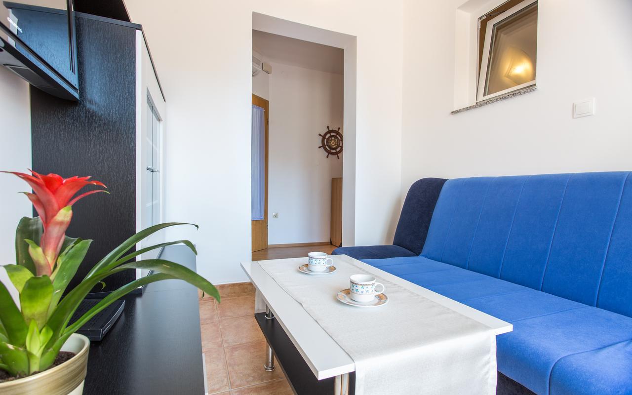 Apartments Lucija 2 Башка Екстер'єр фото