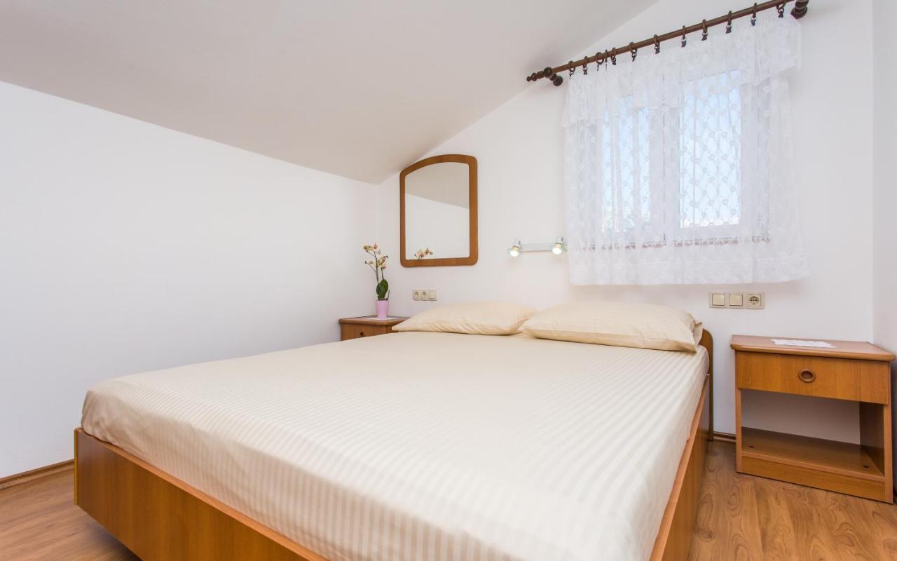 Apartments Lucija 2 Башка Екстер'єр фото